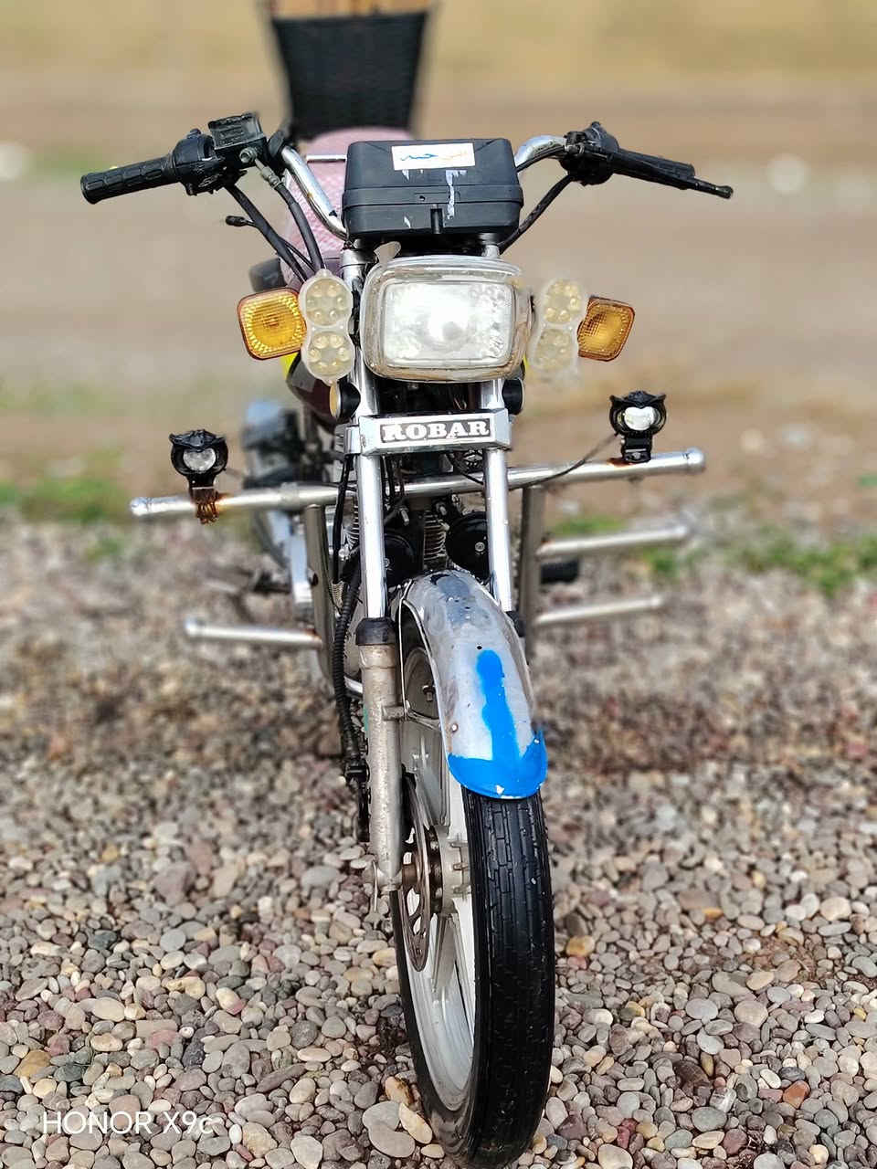 السلام عليكم موطور روبر 2018 خمسة كير بدون سلف للبيع او مراوس ب٤ كير للاستفسار اتصل
***********
