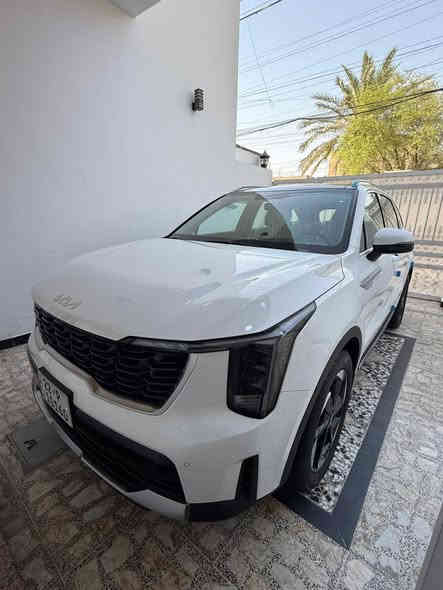 السلام عليكم كيا سورنتو موديل 2025 
 مواصفات قمارة بونراما 
كشنات كهرباء محرك 6 سلندر 3500 
كير ماوس
جنطة كهرباء
ويل 19
تشغيل عن بعد
ماشي فقط 2500
سيارة مكفولة كفاله عامة حتى من الزلغ
رقم شمالي اربيل 
مكاني بغداد
رقم الهاتف
***********
