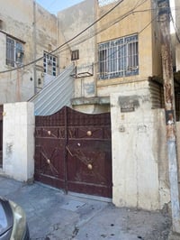 بيت للبيع 150 متر واجهة 10  مسلح  يحتوي على اربع غرف زائداً شقه معزولة...