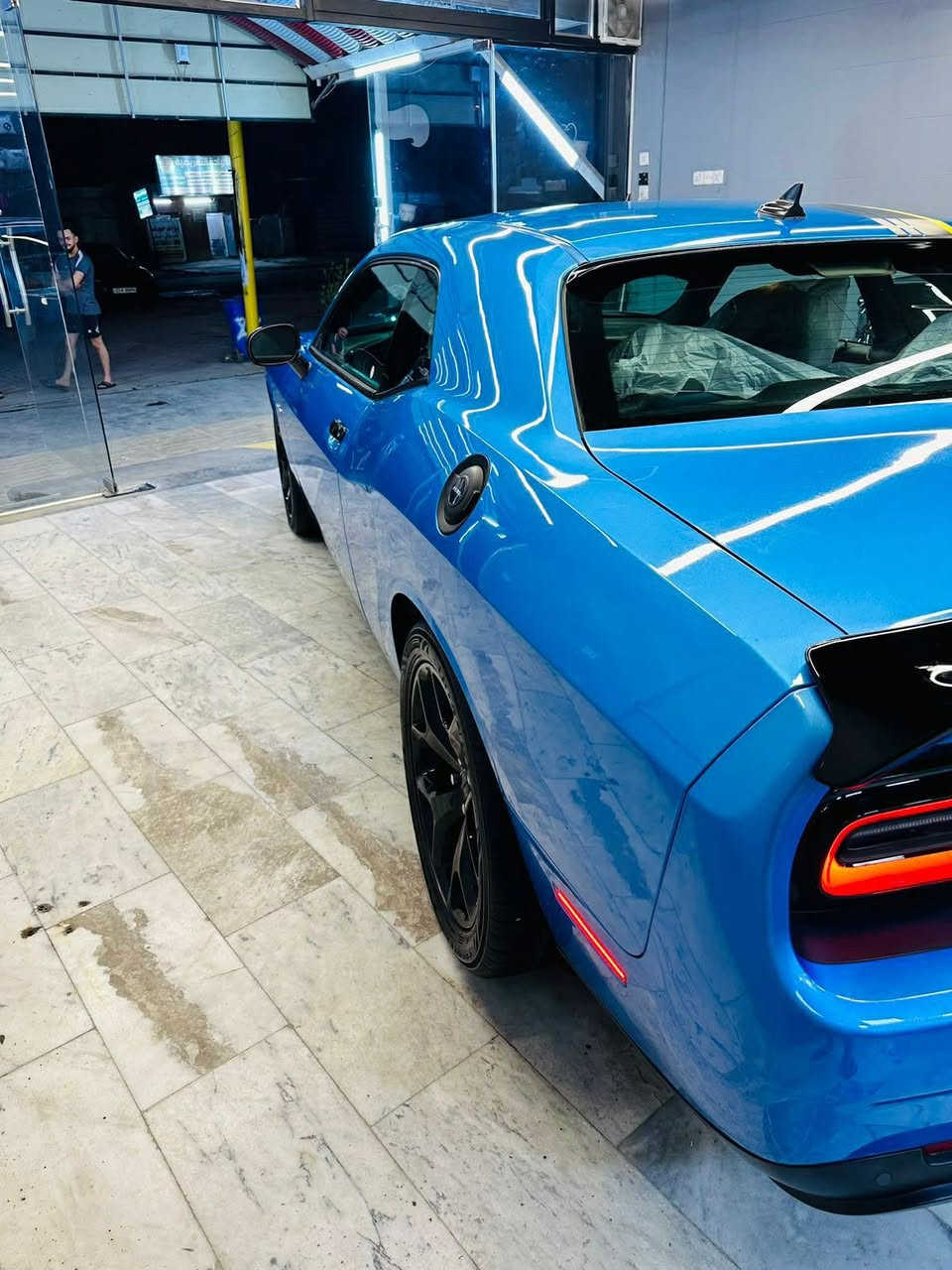 جالنجر 2015 sxt plus
فول ماعدا الفتحه 
١.لون بحري ويل كب ٢٠ انج توسايز كامره حساسات سبايدر كاربون فايبر محرك ٣٦٠٠ كير ٨ نمر شاشه كبيره تبريد قطعتين ورادارات جانبيه دركه هيتر كشنات هيتر وتبريد سستم صوت البينو تشغيل عن بعد 
ملاحضه السياره وبدون كلوب جيگ يعني اي عطل مابيه السياره حادثه جاملغ وبنيد ومبدلات بدون تعمير صور الحادث بل منشور ايرباك دشبول ودركه مصلحات 
السياره معروضه ١٤٥$ وبيه مجال 
***********
