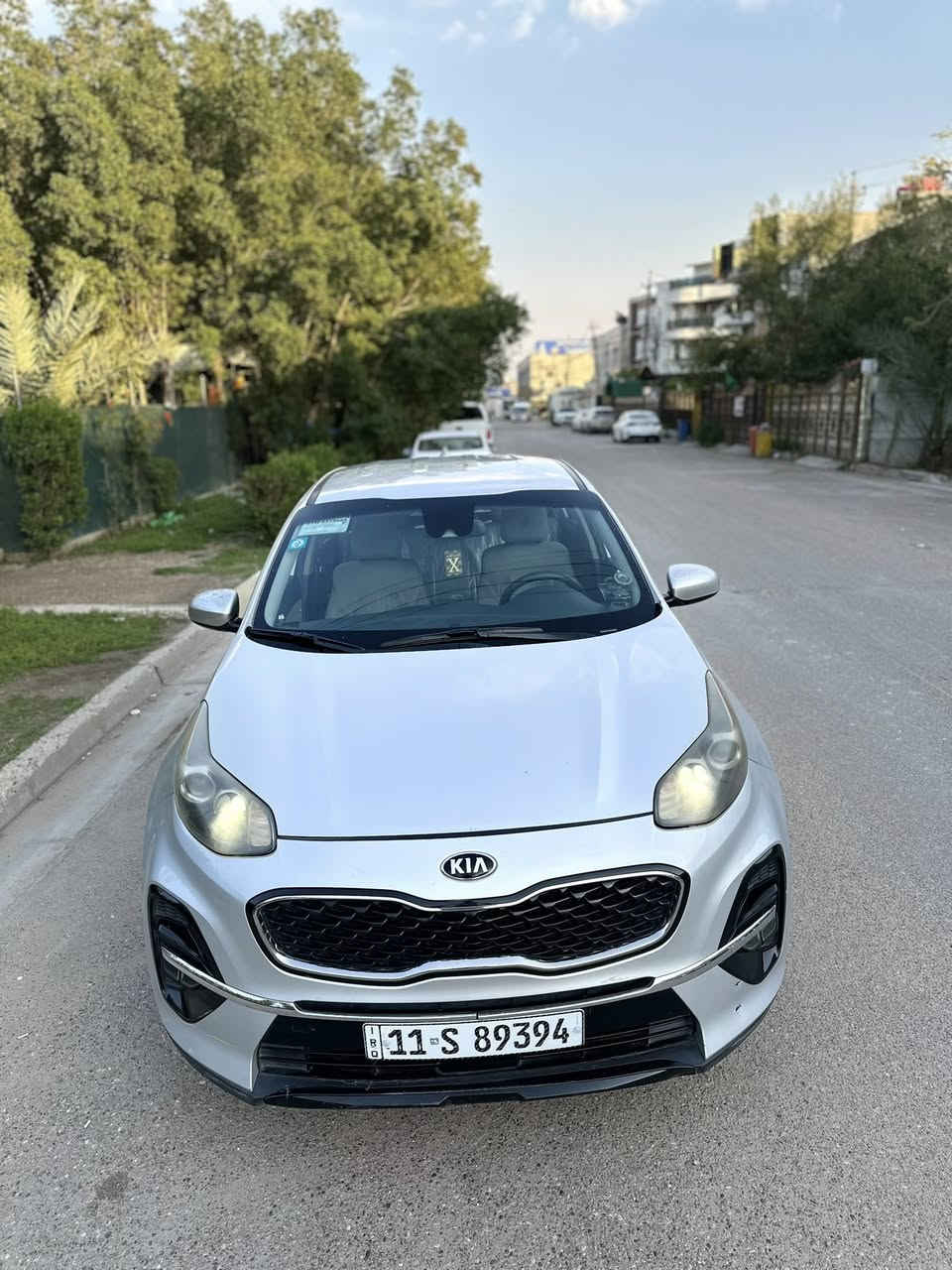 السلام عليكم 
سبورتج 2021 وارد امريكي 
رقم بغداد الدولي 
ماشية 80 الف 
كير محرك بلاديات 
حادثها جاملغ وبنيد تبديل 
والجاملغ الثاني مرشوش
بدون ضرر داخلي شرط الفحص
مواصفات السيارة واضحة بالصور
مكاني بغداد البلديات سعرها 148 ورقة
للاتصال فقط : ***********
