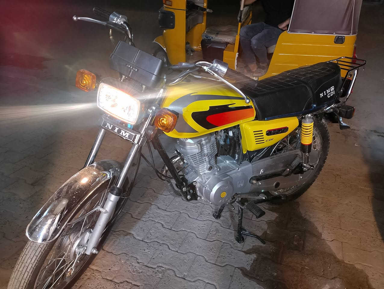 السلام عليكم
دراجه ايرانيه نامه وكيل بعدهه بدهن الشركه ما ماشيه وكيله بمغربه اوراق سكنر السعر 950وبيه مجال قليل  مكان ابو رمانه الخاص مفتوح  وهذا رقم راعيه ***********
