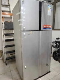 ثلاجه كبيره • هيتاشي • يحتاج استيك