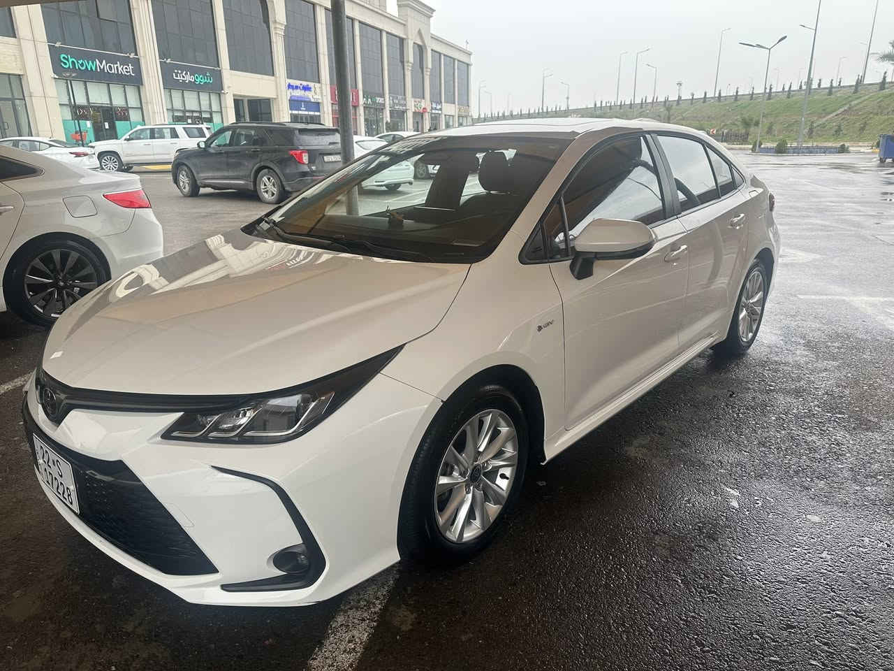 للبيع كورله هايبرد موديل 2025 مكفوله ماشيه 11000كيلو السعر 158 للاتصال عل الرقم ***********
