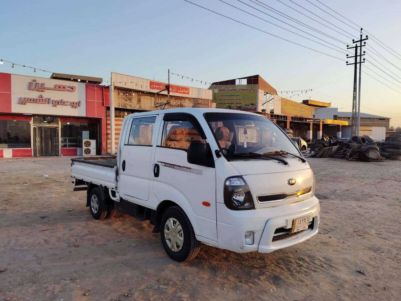 السلام عليكم للبيع او المراوس كيه دبل قماره مسكر موديل 2014 رقم بابل مكينه كير حداديه تخم تاير كله جديد سياره جاهزه من كلشي بيها صبغ بنيد فقط بدون داخل والباقي كفاله السعر 125 المكان بابل الكفل 
***********
