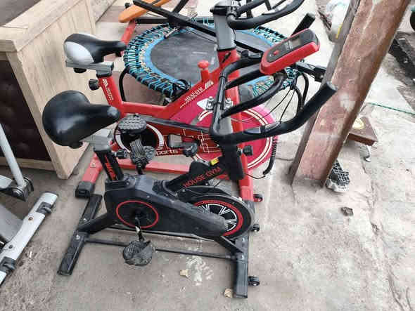 السلام عليك   (. ***********)

اجهزات رياضة فول نضافة 

شراي يجي خاص لو يخابر كركوك
