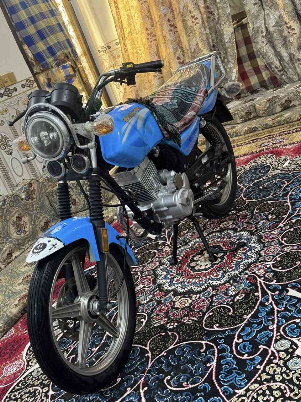 دايوان عضم موديل 2024 طالعه بل 2025 اوراق اصولي لون بلادي وكيل البغدادي وصل بسمي مباشر كبل احولك يم الوكيل كهربائيات كلها شغاله سلف هندر دبل اشاره بلادي لايت زنون عالي ناصي بك لايت بريكات أمامي خلفي كلهن شغالات والدراجه نضيفه ونضافته كدامكم بلصور رايدها 1875 وبيها مجال بسيط للشراي مكاني كربلاء اليريده يتصل ويدلل بخدمته 
***********
