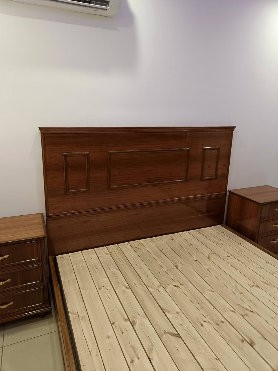 أبو سجاد النجار 
*********** نجارة عامه
