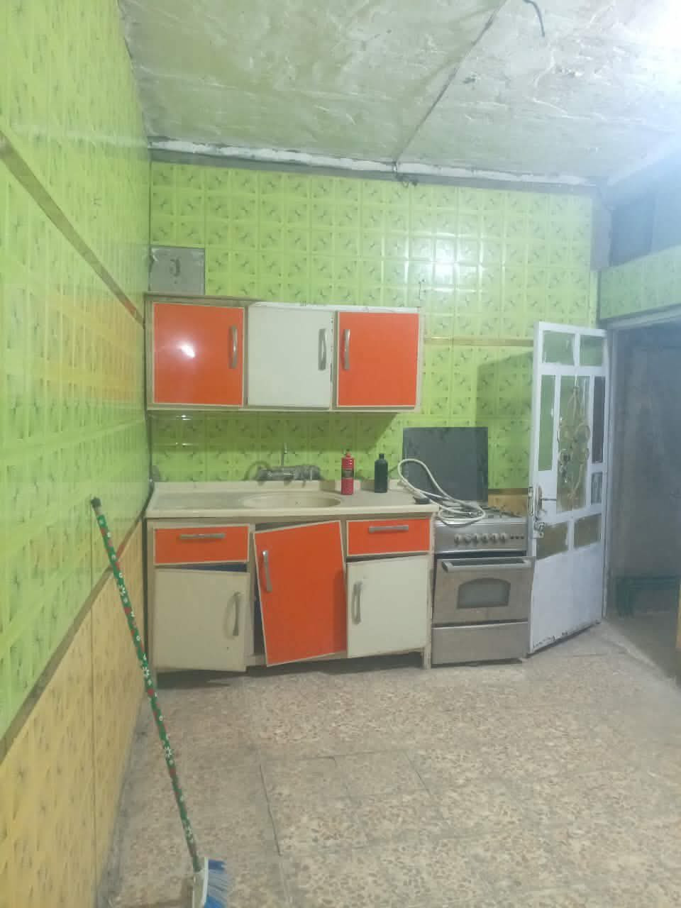 بيت للبيع بسعر عرصه
#بيع مستعجل 

بيت ١٠٠م للبيع 

 

الموقع 📌 نجف حي النداء قرب شارع جامعه الكفيل يم شارع ٦٠ العرضي الثاني

يحتوي على غرفه  وصاله ومطبخ واستقبال وصحيات داخلية وخارجية.. 

السعر ٥٥ مع المجال

الاساس صب والسقف عكاده ما عدا الاستقبال سقفه صب

بناء طابوق

للتواصل 

***********
