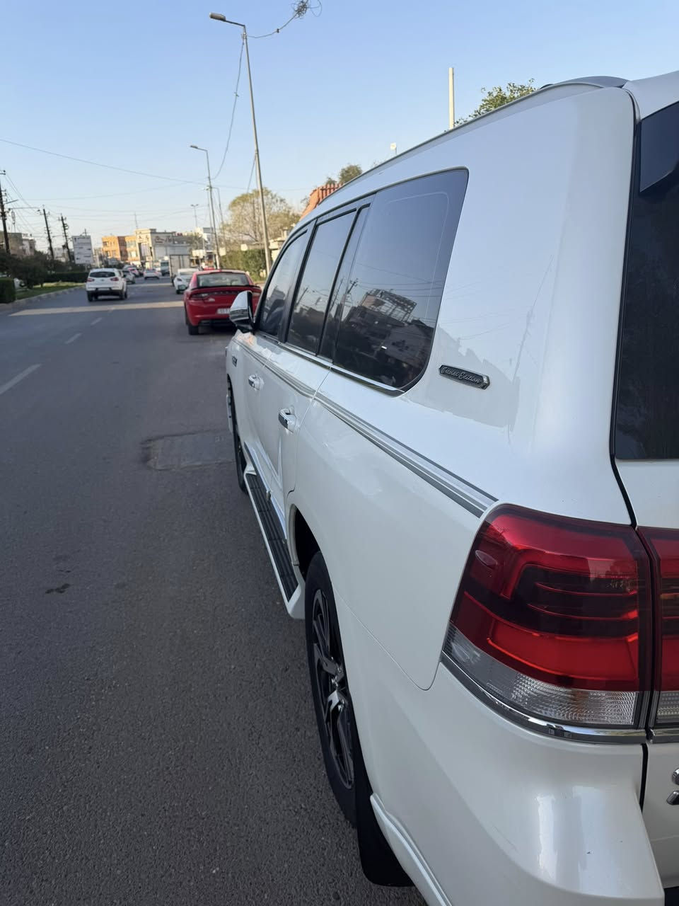 لانكد كروز ساز كراند تورنك للبيع موديل 2019 مواصفات معروفة ساز 
1-جنطه كهرباء
2-شاشات dvd
3-شاشه ليزريه
4-كامرات محيطية كل جهات 
سيارة جاهزة وكامله من اي نقص مكانها بغداد سعر 52 

رقمي ***********
