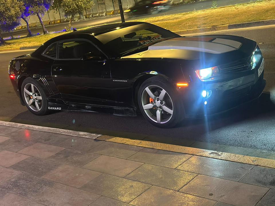 سلام عليكم  كمارو ١٢ كلين بدون اي صبغ  لغد شاصي كير مكينه كفاله   سياره يحتاج الها ترتيب مستعجل على بيعهتها كلش    وله ماكو بهيج سعر ابد ٨٤ كلين وهيج سعر بس مستعجل وبيها مجال بسيط  مكانها بغداد حي جهاد ***********
