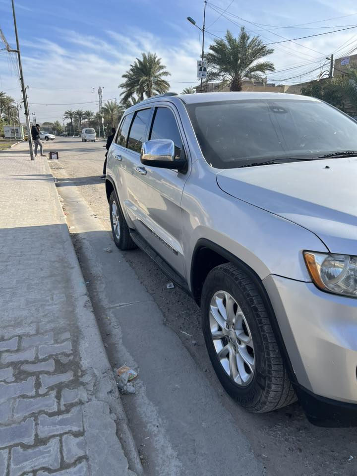 جيب 2012 ادوات
مكفوله كص وضربة وسرقة 
سيارة جاهزه متصرف عليها ربع
تبريد تخم تاير ولاكلوب مشتغل بالدشبول
السعر 90
مكان بغداد
الاستفسار عالرقم 
***********بي واتساب
