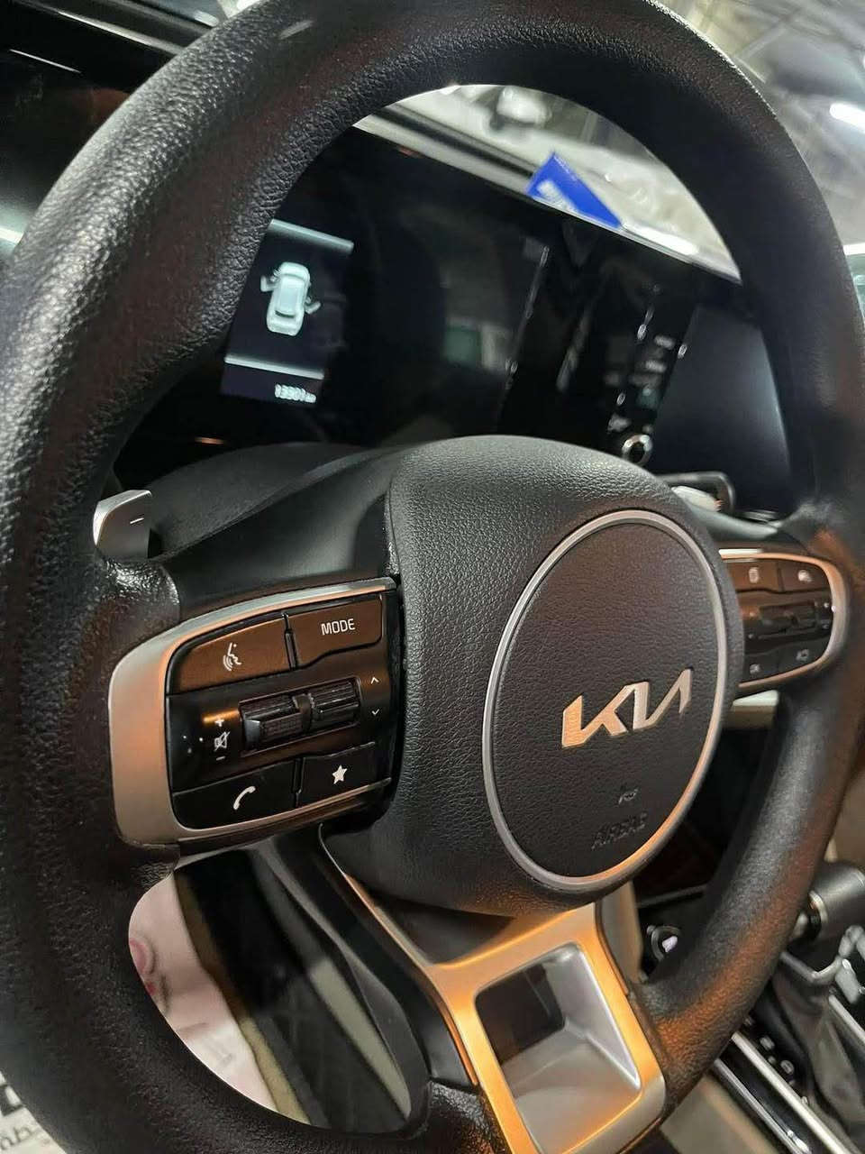 رمضان كريم

كيا سبورتج خليجي 2024 ضمان شركه نم 5 سنوات 

مرقم بغداد 

السياره ماشيه  22 الف كيلو  

مكفوله كفاله عامه  من الصبغ والحادث  والبارد  عدا كم حالوبه بالقماره 

 قماره حديد 

بصمه تشغيل 

جنطه كهرباء

تبريد مناخي

كراسي كهرباء

تدفئه مقود والكشنات 

نقطه عمياء 

شفتات استيرن 

شاحن وايرلس 

ويل كب حجم 19 انج 

هندر كهرباء / اوتو ستوب 

مرايه عاكسه للضوء 

تبريد  خلفي

السياره جديده جدا ورايدها 210$ 

والاتصال ‭0773 351 2677‬

بغداد / الوزيريه بغداد, العراق
