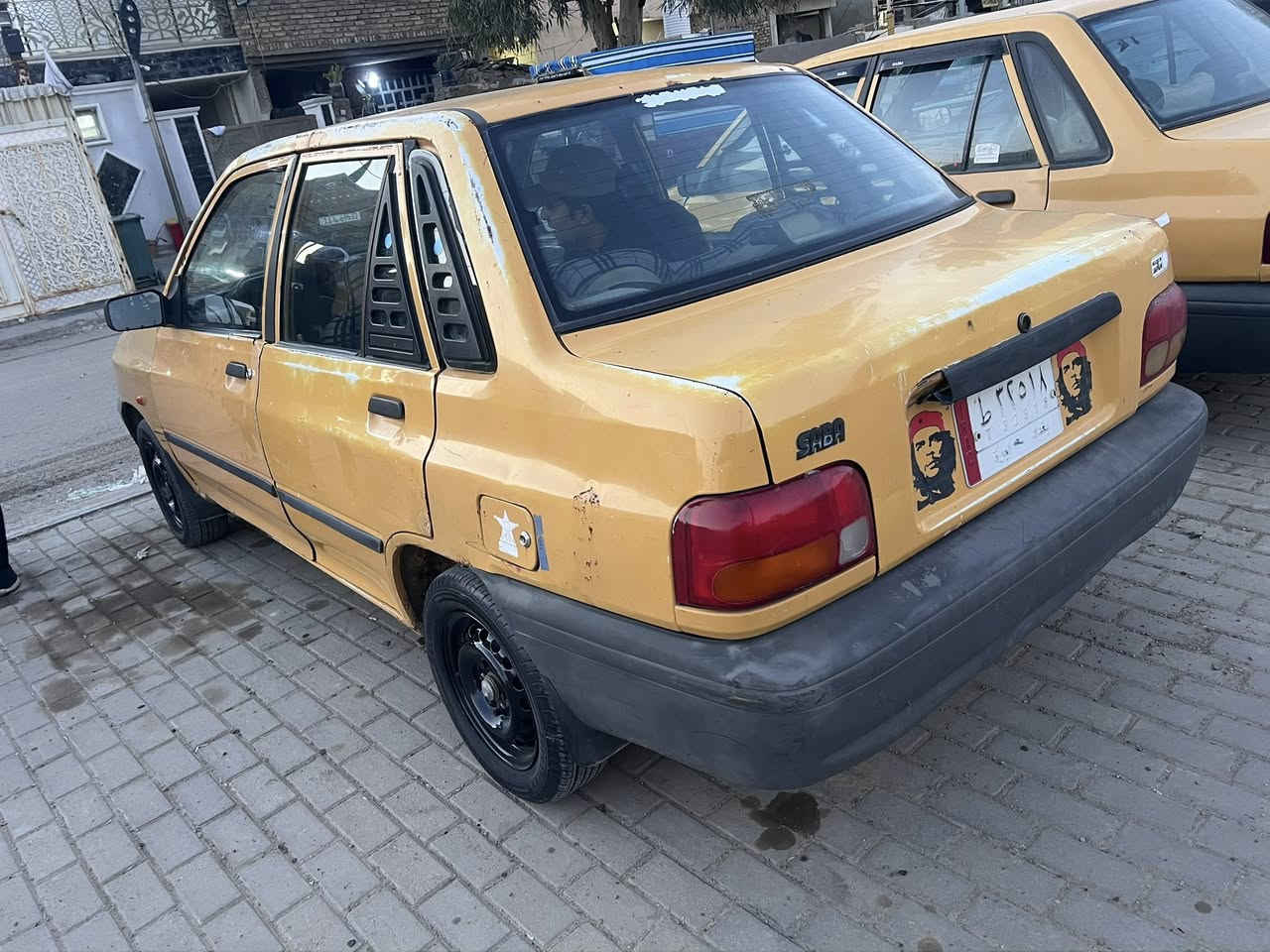 سلام عليكم سايبا موديل 2011رقم بغداد سنويه ٢٨ مصفره هيئه ٢٦ كير ومكينه جدد. تخم تاير صدر جديد جاهزه تدفئه شغاله تبريد فقط نقص غاز مكفوله من ضربه فقط جاملغ امامي بيهه بيع اومراوس حسب لقناعه السعر١٩ بيهه قليل مجال لاستفسار ‭٠٧٧٠ ٥٨٥ ١٧٣٢‬
