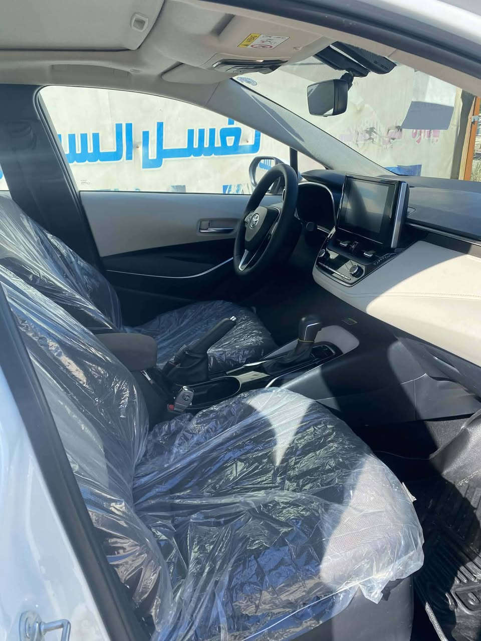 سلام عليكم كورلا 2024 خليجي شركت ساز بانزين مكفوله كفاله عامه بعدهي على وضع شركه
فول مواصفات ماشيه 50الف 
السعر 192وبيها مجال 
مكان السياره كربلاء المقدسة 
رقم الهاتف ‏‪***********‬‏
