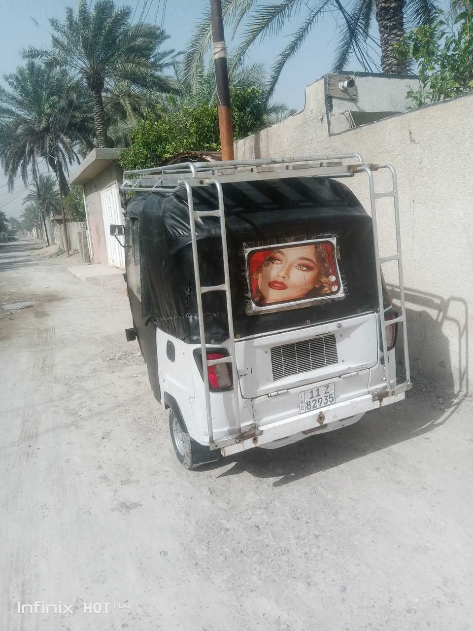 سلام عليكم تكتك للبيع موديل 2020 مرقم سنويه بيه محرك تي في اس موديل 2025مامفتوح برغي بيه مكاني بغداد حسينية الراشدية السعر 4500وبيه مجال بصيط للشرايه رقمي***********
