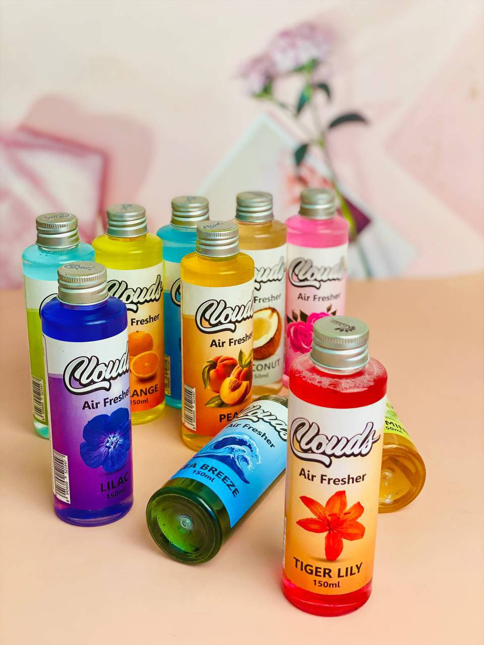 إذا تحبين المكان يفوح ريحة حلوة وتغيّر المود كله 💫
معطرات Clouds جت حتى تعيشين تجربة ريحة ما تنسى 🌸🍃
نكهات متنوعة ترضي كل الأذواق 🌈
تفاح أخضر 🍏 برتقال منعش 🍊 خوخ ناعم 🍑
ورد رومانسي 🌹 ياسمين راقي 🌼 ليلك جذاب 💜
ونسمة بحر ترد الروح 🌊💙

ريحة ثابتة تبقى بالساعات ⏳✨
قطرات بسيطة وتملأ المكان فخامة وانتعاش 😍
مناسبة للبيت 🏠، السيارة 🚗، المكتب 💼 وحتى المحلات 🛍️
تخلي الجو نظيف، رايق، ويفتح النفس 💖

سعر القطعة  9 الاف


**إذا كنت صاحب هذا الإعلان وتريد حذفه لأي سبب، رجاءا أرسل رسالة إلى الدعم الفني**