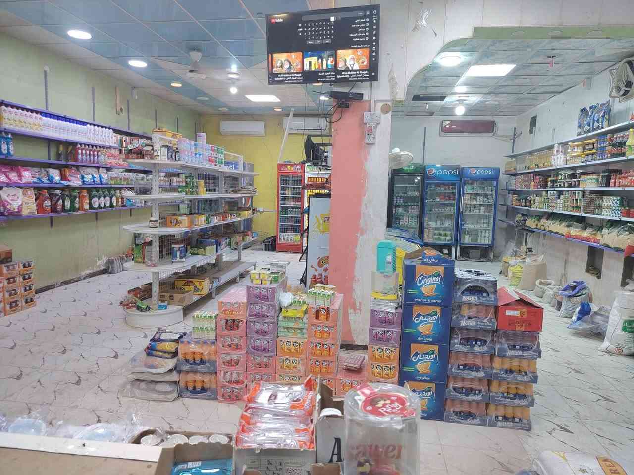 السلام عليكم ورحمة الله وبركاته
أسواق للبيع
الموقع حي العسكري مقابيل سيد بشير شارع معمل المرور
الأسواق بيها إيجار 6 أشهر باقي
تحتوي على 2 مجمدات مع 9 عوارض مع ثلاث سبالت المحل دخله خير من الله للاستفسار
***********
