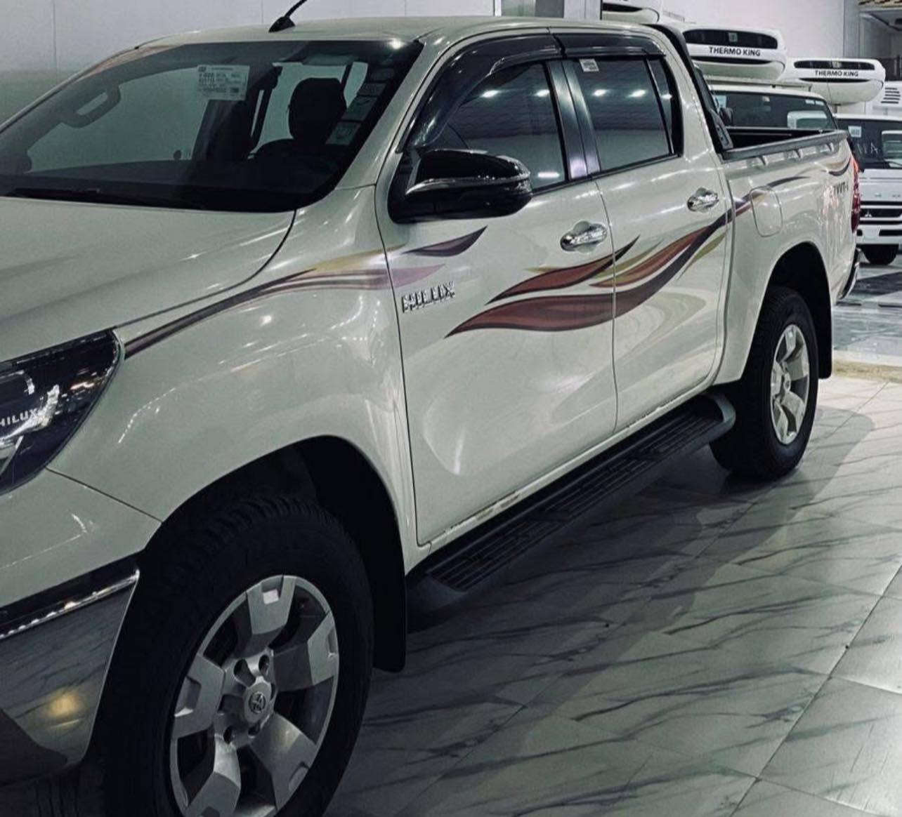 ئۆتۆمبێل؛ تویوتا هایلوکس 2020 

لۆک بێ بۆیاغ 
تەنها 100000 km ڕۆیشتوە 

ســــعر $ یەک کۆمێنـت بکە راســـتەوخۆ بــۆ دێـــت🟢

هیچ هیچی نیە
 چوار تایەی لۆکی لەژێرە 
تەحویل و بەناو کردن بەشەرتە 
 گێڕ حادی گێڕ و مەکینە بەشەرت بەنزینە

ژمارەی خاوەن سەیارە👈: ***********
