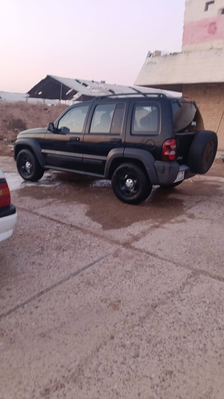 سلام عليكم جيب لبيرتي 2006 للبيع رقم سليمانيه بسمي مكان كربلاء طويريج سعر80وبيها مجال
رقم الهاتف ***********
