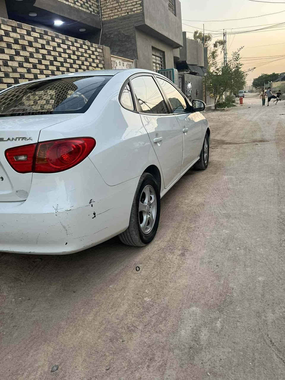 لنترا مقدس موديل 2010 مخرك 1600 دكشن عالي بيهه قطعيين تبديل ويويه من بنيد بارد رقم اربيل جديد بسم شركه  سنويه الغايت 2028 نفاذهه سعر 105 بيهه اشويه مجال حك جيه
