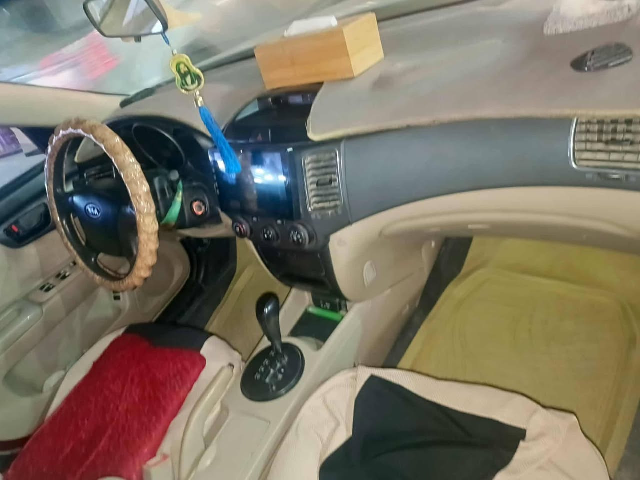 كيه اوبتيما (( المقدس)) 2010 خليجي صبغ جاملغ   جاهزه مكينه كير حداديه تخم تاير تبريد ثلج ❄
5 ويلكب كروم وباقي المواصفات المعروفه  السعر 115
 محرك 2000 دوش   استخدم شخصي من الدوام للبيت للاستفسار الاتصال على الرقم *********** واسط زبيديه
