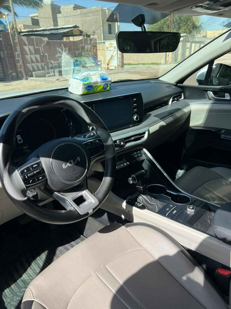 السلام عليكم كي فايف خليجي موديل 23 ماشيه 68 مكفول كفاله عامه فول اعلا فئه بسمي رقم بغداد جديد السعر 215 بيها مجال بسيط مكان السياره بغداد الدوره الاتصال على الرقم ***********
