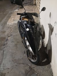 الحرية • موتوسيكل • قابل للتفاوض