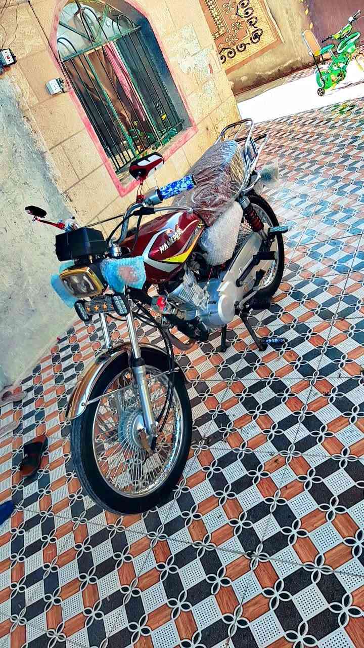 .....للبيع.......
السلام عليكم 
دراجه نوع نامه برو 4گير
موديل 2020 
شرط شلعه ونشاط ومعدل
صالنصه رياضي 
عقل رياضي
دك فصلات
كهربائيات كله شغاله نظافه فول 
سعر 425 وبي مجال 
ماعجبك السعر لا تكسر ب مال الناس
كلشي موجود بسوگ
للأتصال

((***********))
((***********)) 
مكاني بيجي
