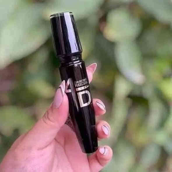 اللهم صل على محمد وآل محمد
#جديدنا ✌️😍😌 

🌸 مسكارة  4D 
توفرت مرة تانية بعد نفاذ الكمية 😍😍
مسكارة فور دي 
مكثفة للرموش وضد الماء 
سواد فاحم 
مسكرة 4D فوليوم ❤ 
❤ تتميز المسكارا بميزة تقوية الرموش 
وتكثيفها .. وتتطويلها.. 
 وسوادها غامق جدا جدا 
واهم شي متوقع الرموش فرشتها توزع المادة بدون تكتل وايضا من صفاتهااا 

🌸مسكارا مقاومة للماء وثباتيه عاليه
موقع المحل
سوك الزهراء
خلف حسينيه الزهراء
بصف سوك حميد الكبير
بصف مملكت الجمال
بصف امزون للأحذية
اكو خدمة توصيل داخل عفك
رقم موبايل ***********
او مراسلة صفحة
