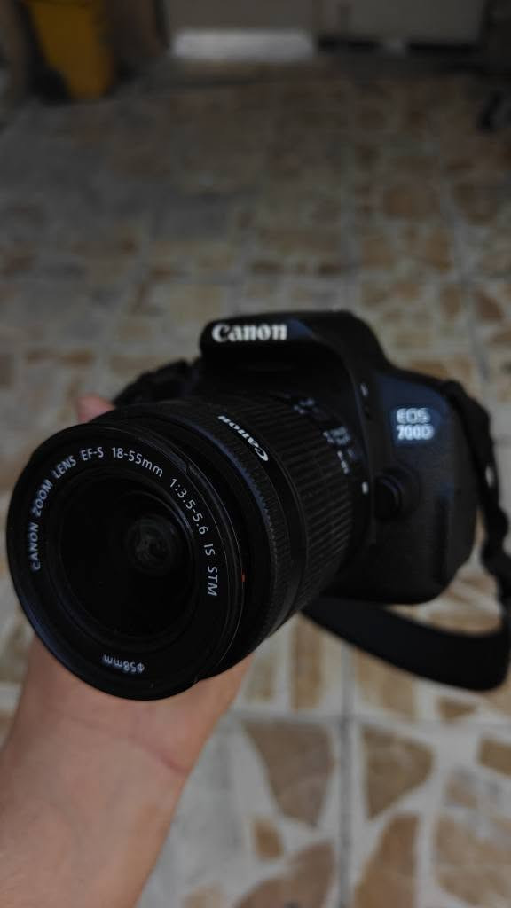 كانون D700 نضافه 95% مع رام عدستة الاصلية 18 55 شاشه قلابه لمس سعر 325 الف بغداد مدينة الصدر *********** بغداد, العراق
