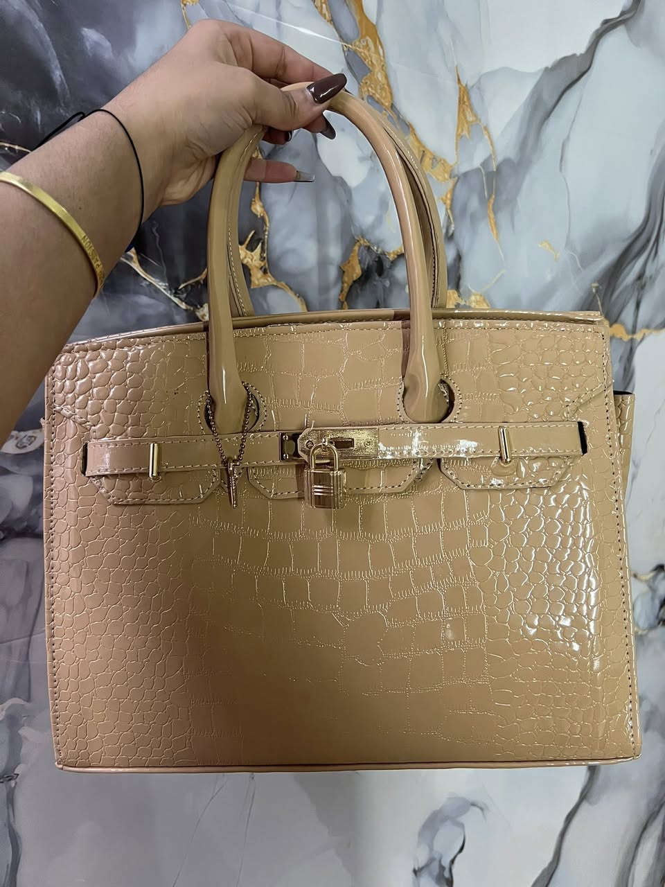 عروض العيد قطعه 8 توصيل حلة 3 ومحافظات 5


**إذا كنت صاحب هذا الإعلان وتريد حذفه لأي سبب، رجاءا أرسل رسالة إلى الدعم الفني**