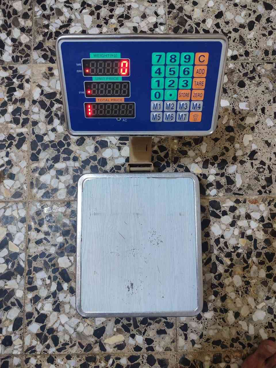 سلام عليكم ميزان للبيع جديد 
نوعيه زينه الله شاهد سعر بلاش 35 مكاني نجف هاذه رقمي ***********
