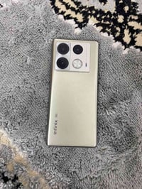 نوت 40 برو • شاشة مشروخة • كارتونه