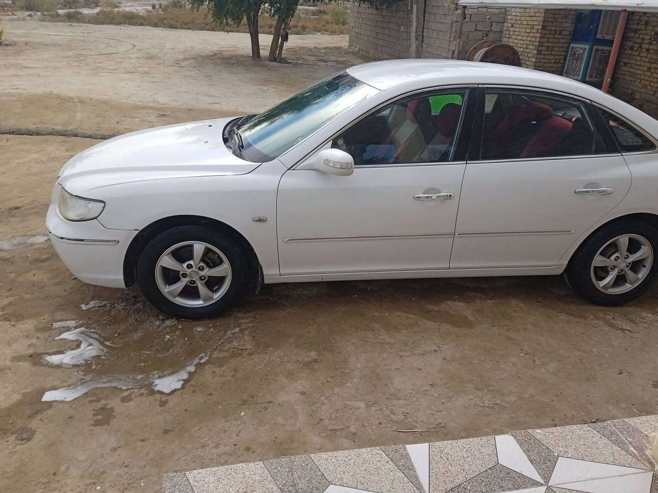 السلام عليكم
أزيرا 2009 خليجي 
مواصفات 
كشنات كهرباء 
مري شفط 
شاشه 
تحكم ستيرن 
تبريد شغال 
رقم بغداد 
مكينه 2700

مكان ديوانية 
غير متواجد على الفيس 
***********
