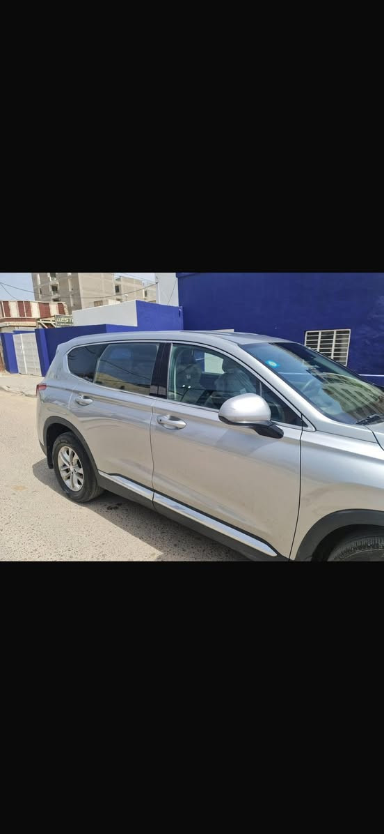 بسم الله الرحمن الرحيم 
سنتافيا 2020  
4 سلندر    ثلاث انضمة قيادة 
وارد أمريكي جاملغ بارد فقط بدون صبغ بدون تبديل ليبل واحد 
فول رادارات 360 
قيادة ذاتية
 مثبت سرعة
مود محندرات 
سايد بريك كهربائي 
 تحديد مسار
 نقطة عمياء 
تدفئة كشنات 
شاشة كبيرة 
انارة ترحيب أثناء الاقتراب من السيارة
بصمة تشغيل بصمة أبواب 
سيارة جديدة جدا على وضع الشركة جاهزة
السعر ١٩٥
***********
عنوان بغداد مدينة الصدر
