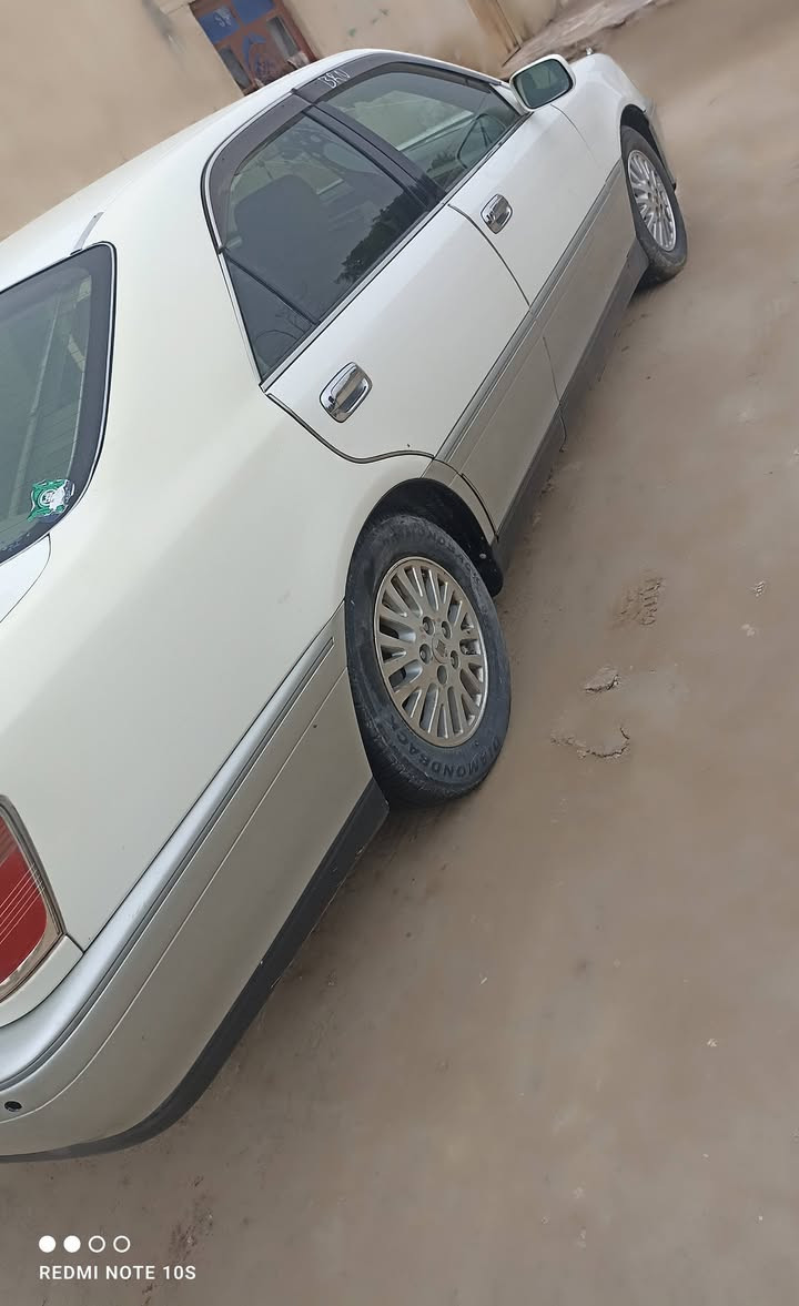 ((ادوات ادوات))
☆ کصتین 
♕المواصفات
✅محرك D4 الجبير 
✅4 دكم 
✅فول بطن 
✅كشنات كهربائيّ 4 
✅تبريد امامي وخلفي 
✅تحكم ستيرن 
✅تحكم خلفي كامل بالصوت 
✅ثلاجة 
✅بردة خلفية 
✅مكينة + كير 
♕ ناصريه قضاء الاصلاح
   السعر32 وبي مجال قليل
  ***********
