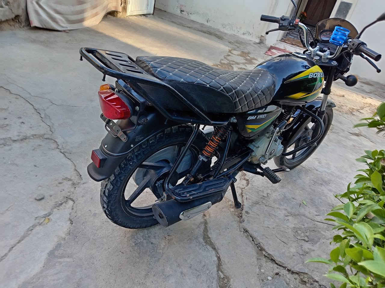 سلام عليكم. باكسر للبيع مديل 19 أوراق اصولي مكان بعقوبة بهرز السعر 8٥٠ بيهة مجال ***********
