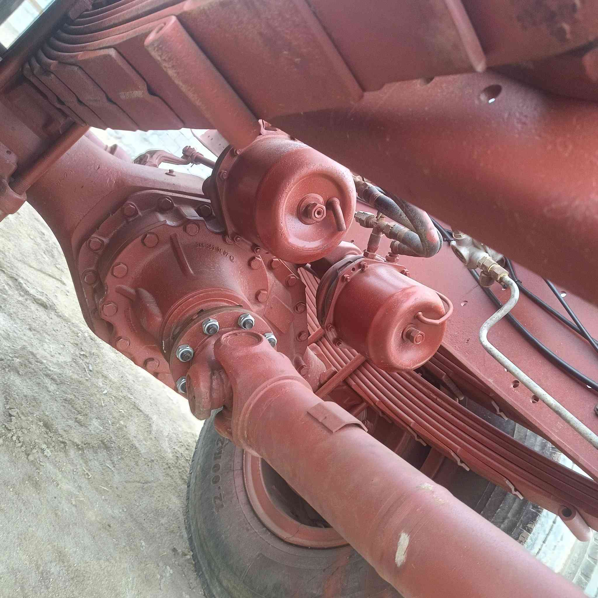 سلام عليكم البيع اقجم سياره شاصي سكس طويل ومكصوص اكسن جيف مكينه55جديده كير جديد سياره مال جناي موديل 68رقم بصره ***********شاصيها 77بس رقم 68
