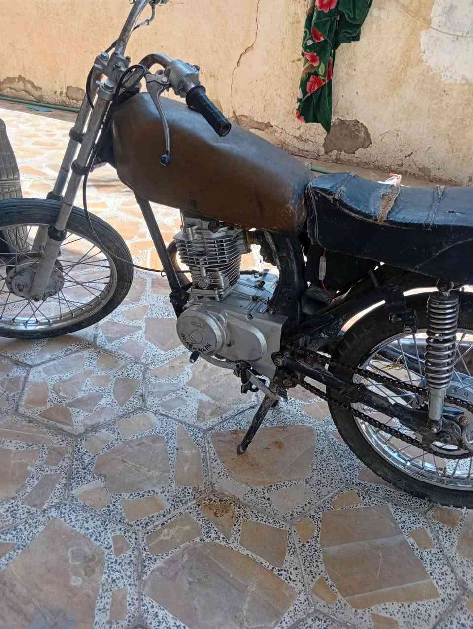 دراجه البيع بدون مكفوله يريدته يتصل*********** سعر 300
