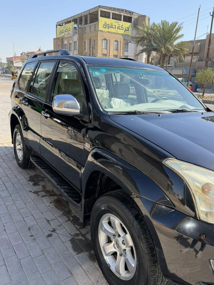 سلام عليكم
برادو مديل 2007 رقم مثنى مميز السياره مصبوغه احزام للجماليه كير مكينه حدادية مكفولات مكينه 6 سلندر 
عنواني بغداد البلديات 
للتواصل *********** 
السعر 140 وبيها مجال
