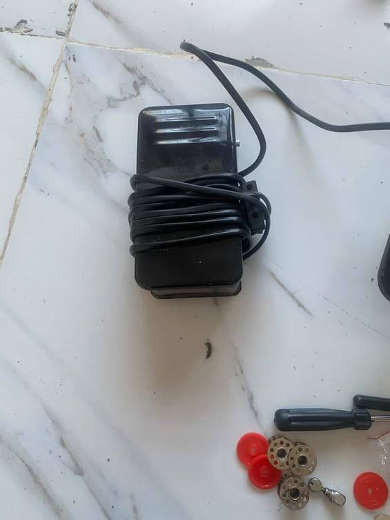 سلام عليكم البيع مكينه خياطه بعدهه جديده ما مستخدمه عنوان ديالى بعقوبة السعر 150 وبيهه مجال قليل


**إذا كنت صاحب هذا الإعلان وتريد حذفه لأي سبب، رجاءا أرسل رسالة إلى الدعم الفني**