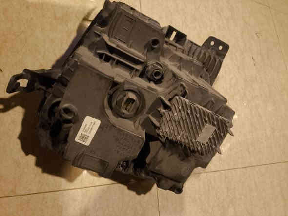 لايت سلفرادو اصلي تفصيخ  صفحه السايق موديل 2023 ابو العدسة قواعد كامله بس ٢ طاكات ومصلحهن فايبر كلاس كلشي ما بيهن نضيف كلش لا شخوط لا فطر لا شي مكاني بغداد بلديات
رايده  ٣٠٠ دولار  
*********** واتساب
