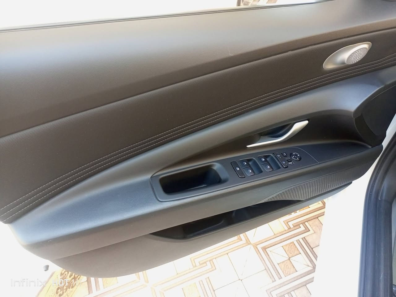 السلام عليكم النترا خليجي تجميع صيني 25 موديل مكفول المواصفات المعروفة هند ابريك بصمة التشغيل بصمة أربع أنظمة قيادة المحرك 1500دبل نوزل السعر 151 والشراي يدلل المحافظة البصرة الهاتف *********** ابو زهراء
