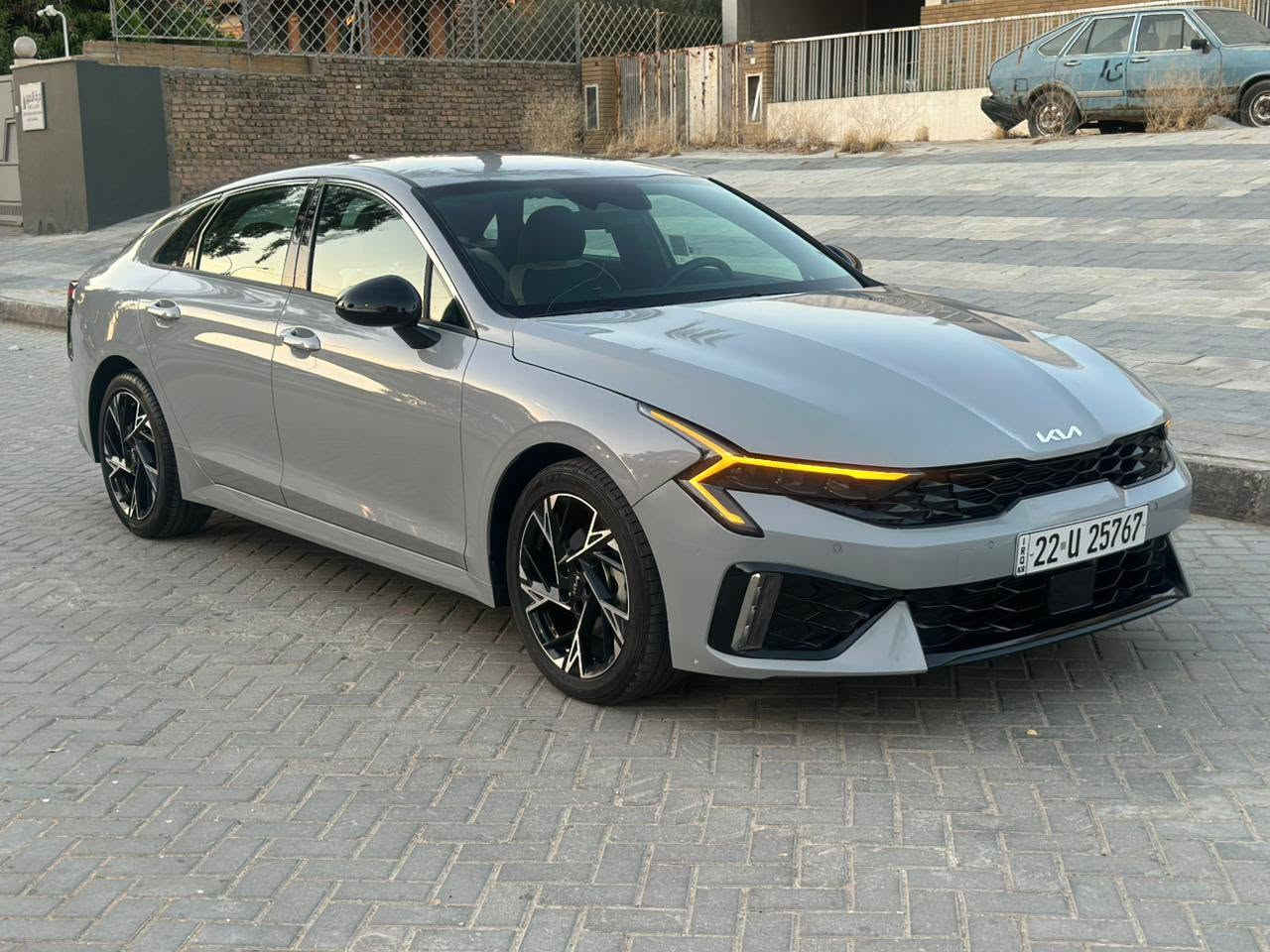 السلام عليكم K5 جي تي لاين
موديل 2025 ماشية 3000 ميل مواصفات جي تي فول ماعدا الفتحة محرك 2500 تنفس طبيعي ايرباك دركة و كشن راجع سيستم كشنات جلد و تدفئة بالكشن 
مكان السيارة الكاظمية شارع اكد 
السعر اتصل و تدلل *********** متواجد واتس اب و اتصال
