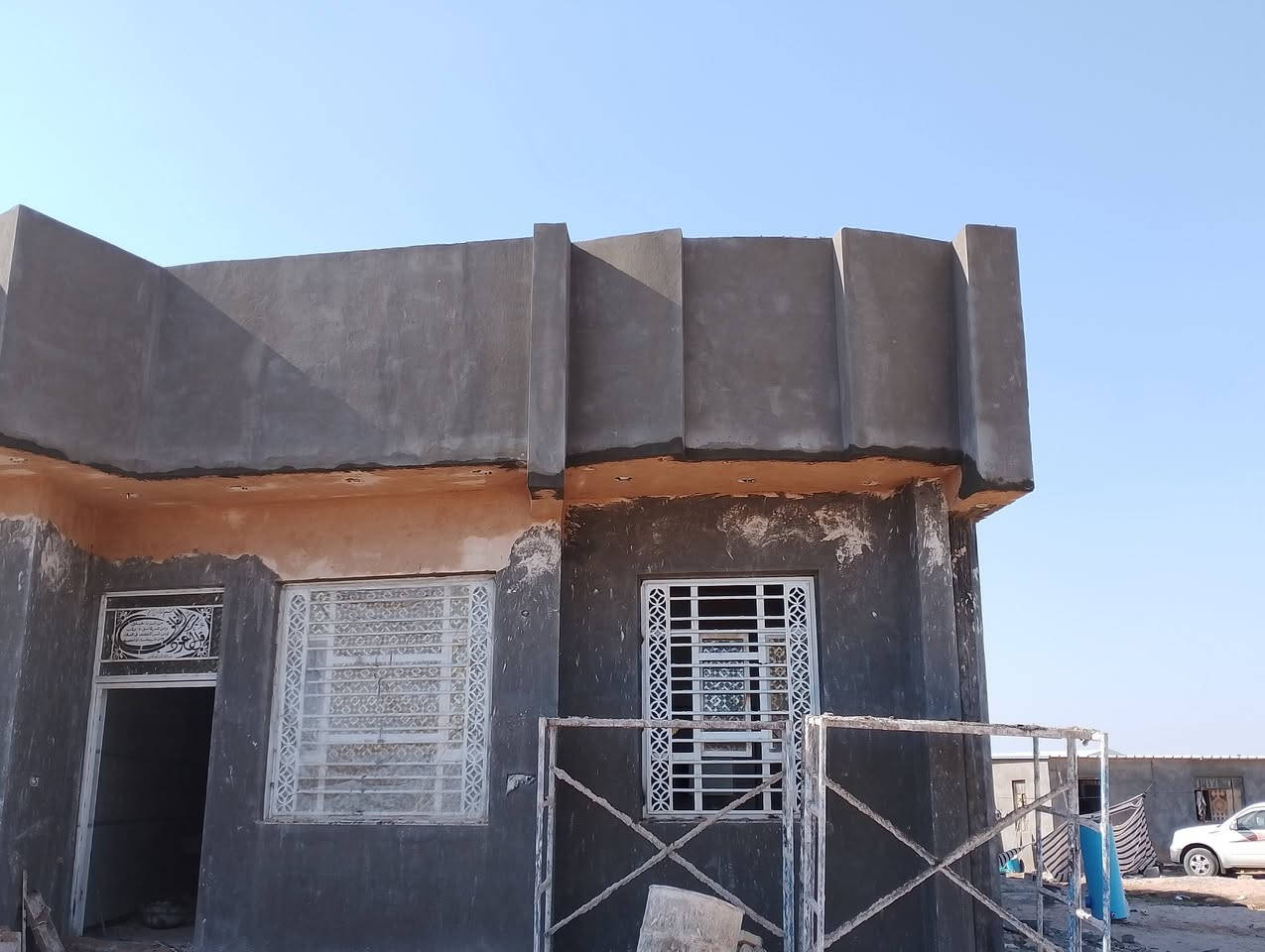 خلفه لباخ متفرغ حالين على المتر بلمگطوعه وبليوميه هذا جزاء من عملنا 
متوفر واتساب 
***********
