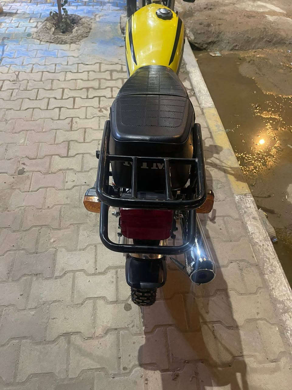 السلام عليكم دراجة نامة امتياز موديل 2025 اوراق نضيفة الدراجة باب اول ثلاث حروف طالعة بشهر الخامس المكينة مفتوحة ولفات وبيهة خيط تبخير قليل الباقي كلهة نضيفة عنواني ديوانية مركز السعر 650وبيهة مجال ***********
