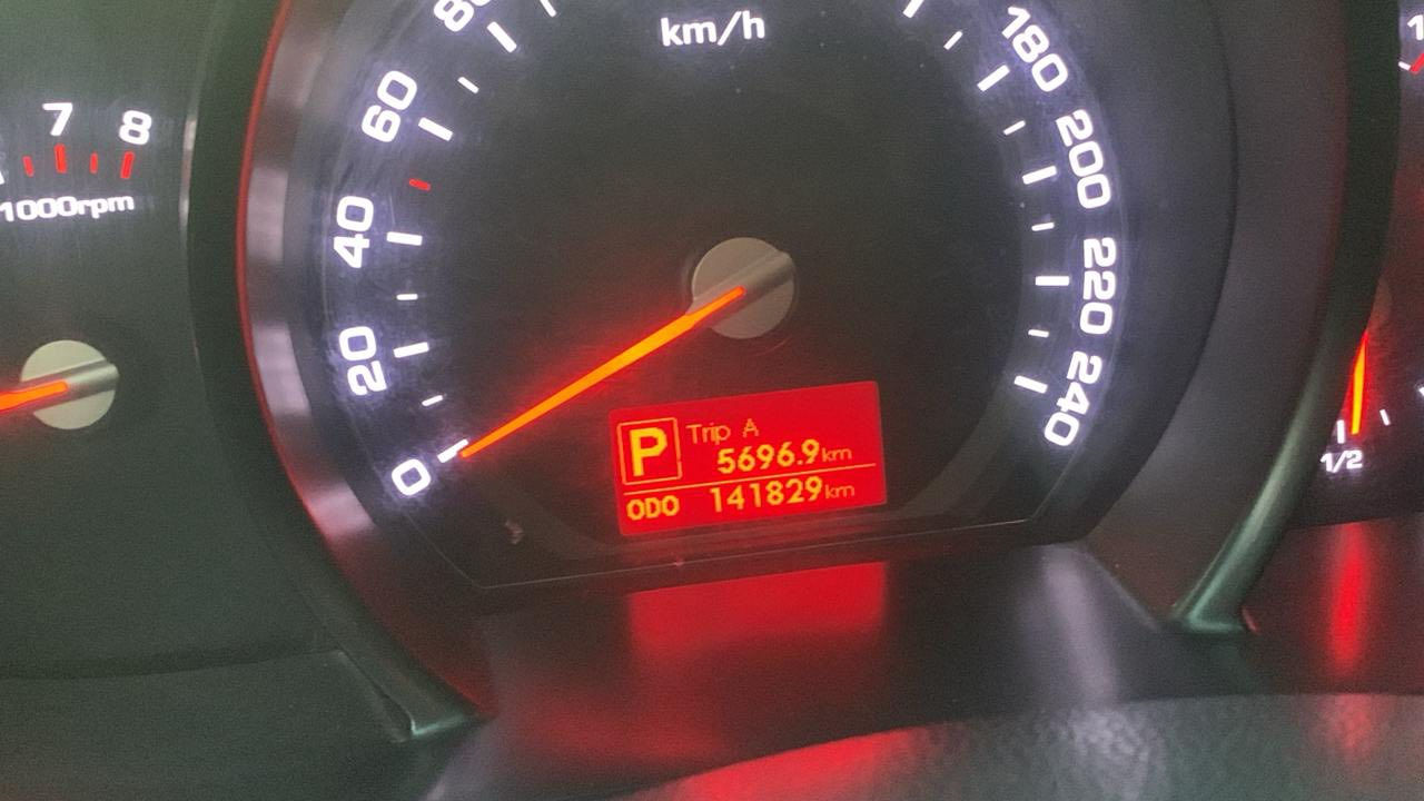 سلام عليكم من رخصه الادمن سبورتج للبيع موديل 2014 كندي بدون حادث ولاصبغ سعر 140 وبيه مجال بسيط عنوان بغداد الاعظميه رقم الجديد بغداد بأسمي تحويل ثاني يوم رقم موبايل. ***********
