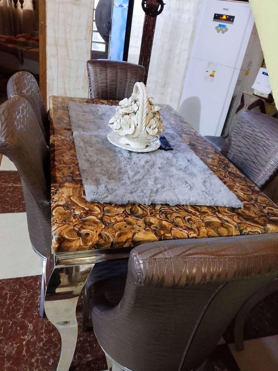ميز طعام للبيع السعر 550 إستعمال كلش قليل ومابي اي ضرر نضيف كلش


**إذا كنت صاحب هذا الإعلان وتريد حذفه لأي سبب، رجاءا أرسل رسالة إلى الدعم الفني**