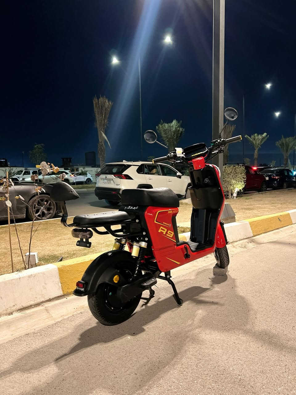 سلام عليكم نوع R9 موديل 2026 دراجه زيرو  بطاريات  حجم صغير  دراجه كلشي شغال بيهة سعر 500قفل قفل عنوان حي جهاد الأطباء يرهم مراوس دراجه اكبر رقم تلفون ***********
